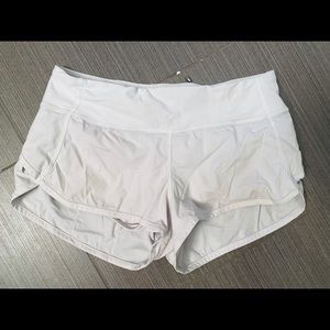 Lululemon Speed Up Short 
2.5" barely used